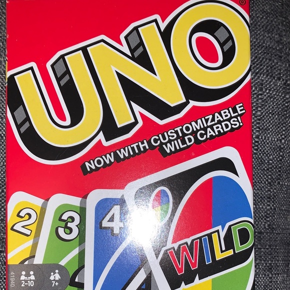 NEW- Mattel UNO Card Game with Customizable Wild Cards. 4/$20 - Picture 3 of 4